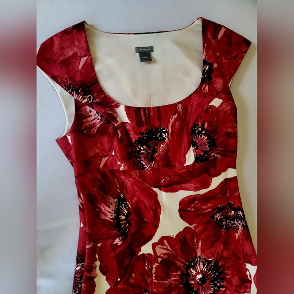 NWOT Ann Taylor 100% silk watercolor poppies dress, size 6 - Picture 3 of 6